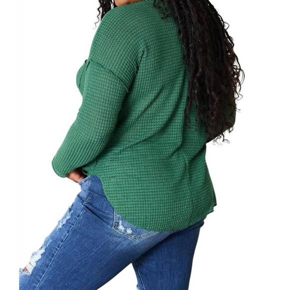 NEW CULTURE CODE full size scoop neck patch pocket top in dark green - Picture 6 of 8